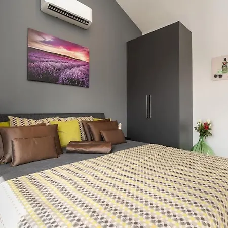 빌라 Casa Panos By Briskva